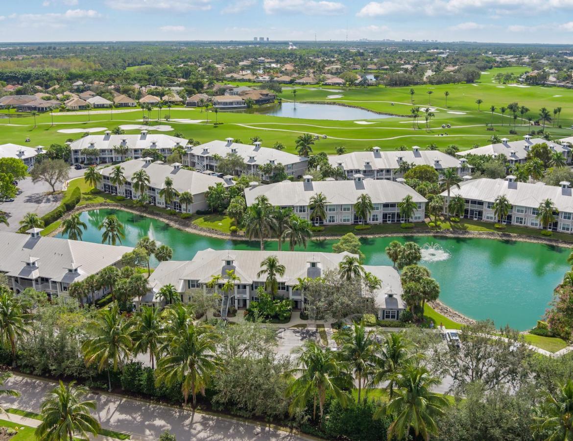 Lely Greenlinks Top Floor - On Golf Course, Minutes From Beaches, Downtown! Napoli Bagian luar foto